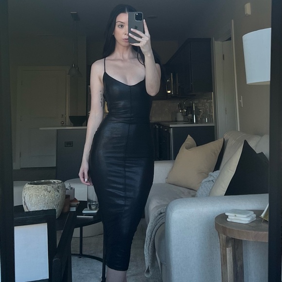 Meet your posher, Erin! - Picture 8 of 9